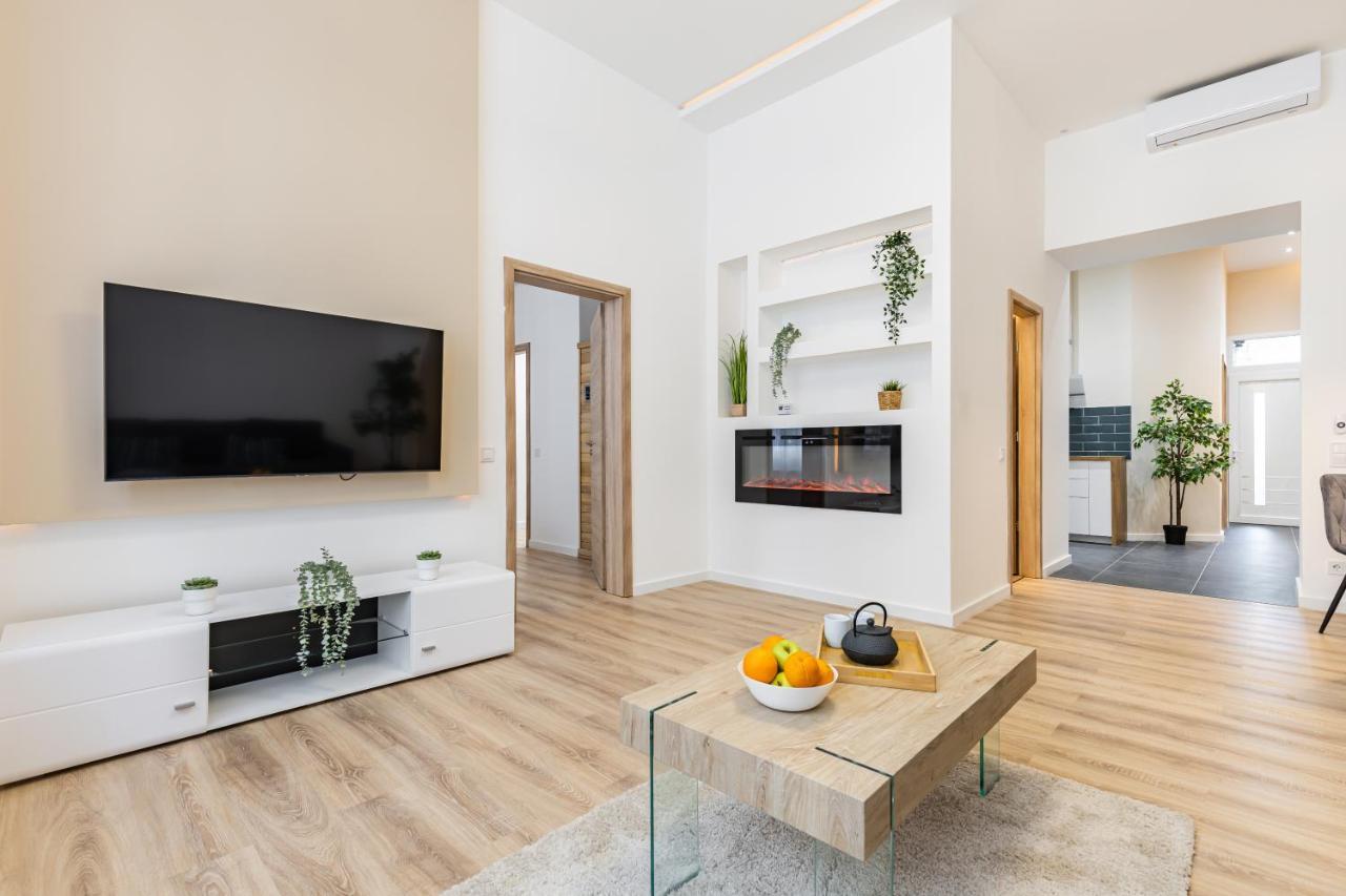 Kmety Deluxe Home With Sauna ブダペスト エクステリア 写真